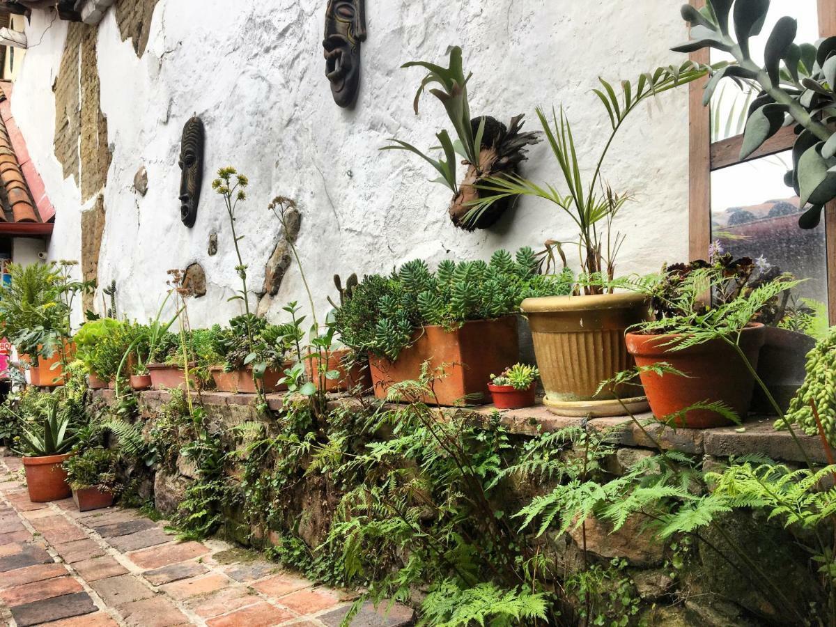 Alegrias Hostel Bogota Exterior photo